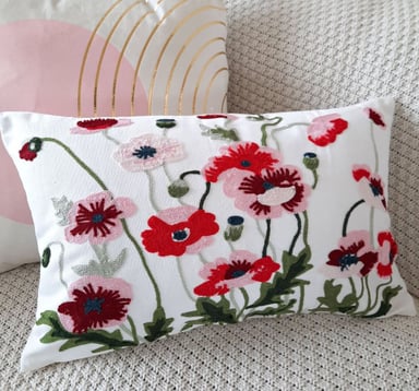 FUNDA COJÍN HOMESTORE BORDADA PISTILOS ROSA 50 X 30 CM MULTICOLOR - 2