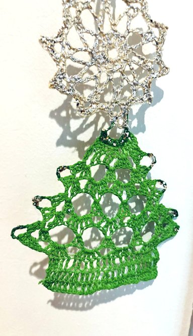 ADORNO DE NAVIDAD HECHO A MANO - 1