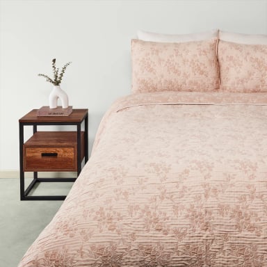 CUBRECAMA RIPLEY HOME JACQUARD 2 PLAZAS FLORES ROSA - 1