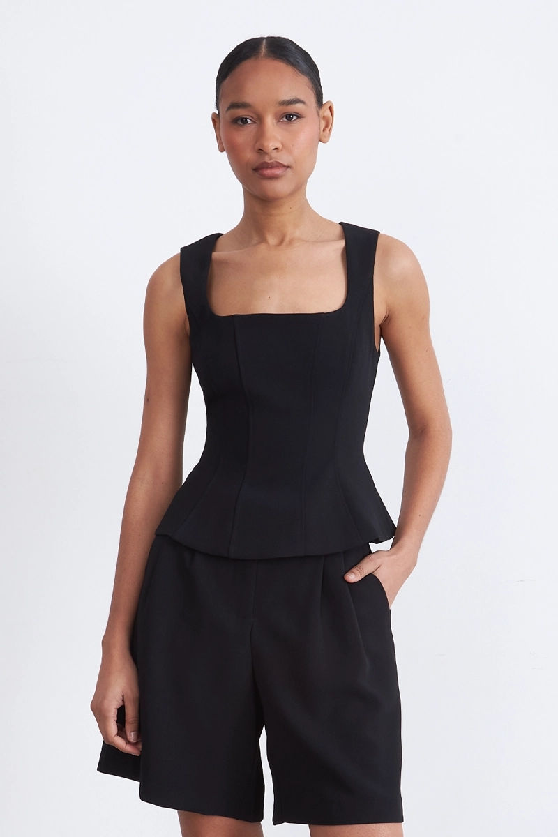 POLERA ENTALLADA ESCOTE CUADRADO NEGRO MUJER NICOPOLY