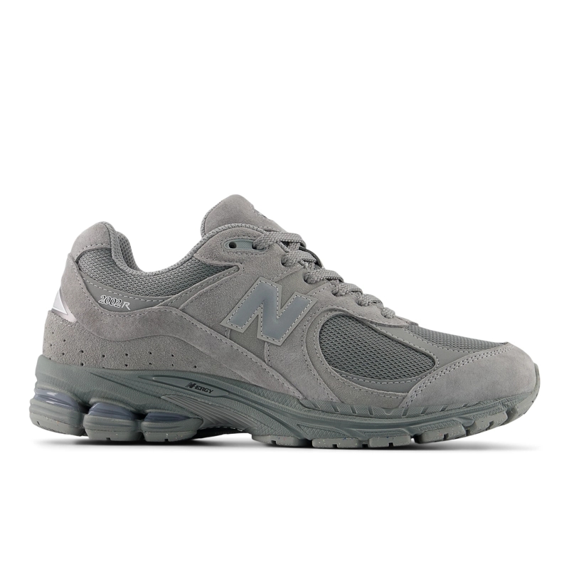 ZAPATILLAS URBANAS UNISEX NEW BALANCE 2002 R GRIS CLARO