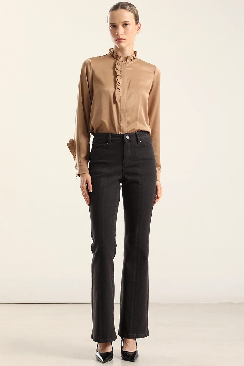 JEANS COLOR BOOTCUT, NEGRO LIOLA