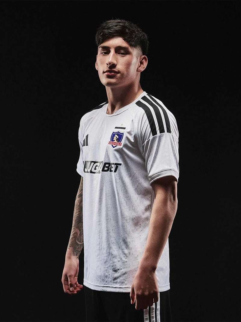 CAMISETA DEPORTIVA HOMBRE ADIDAS COLO-COLO 26 LOCAL